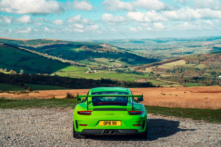  Porsche 911 GT3 RS (991) 2018 года  (UK) (фото 16 из 39)